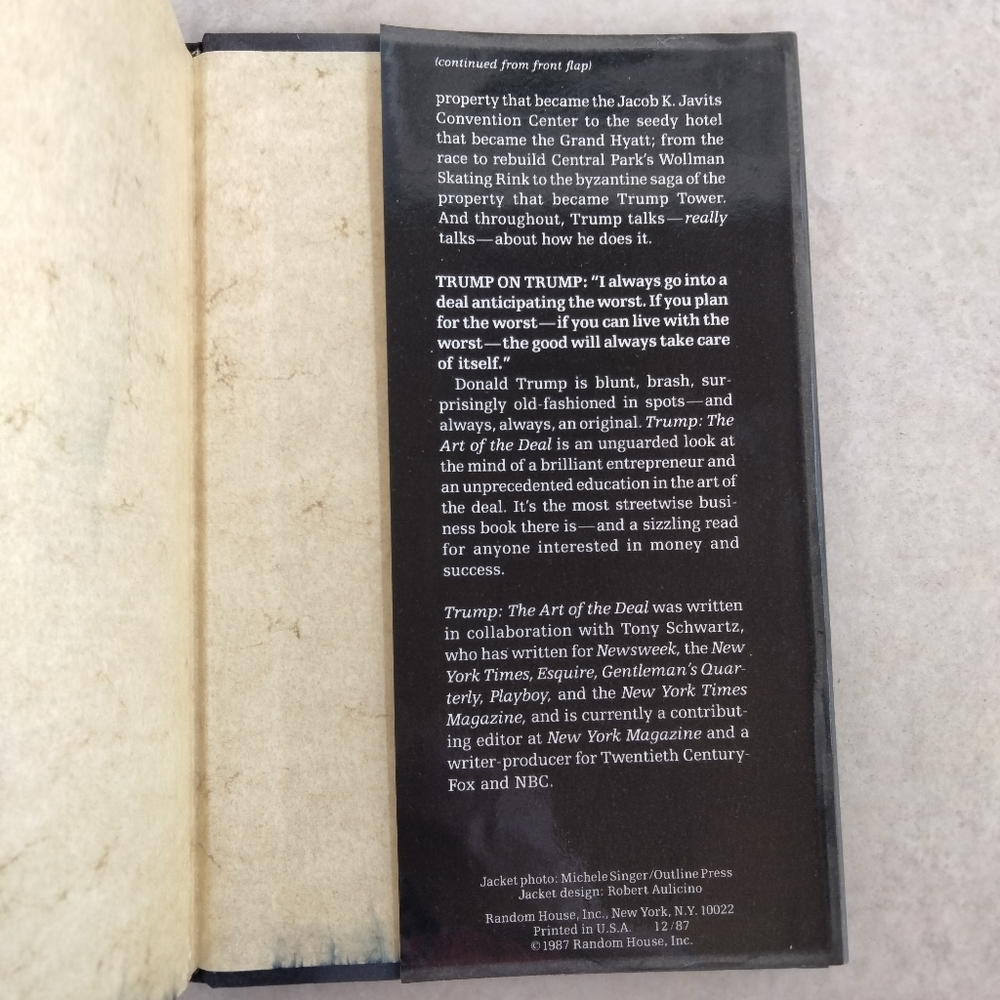 Trump The Art of the Deal Book - Black and Gold Cover 1987 - Picture 9 of 13